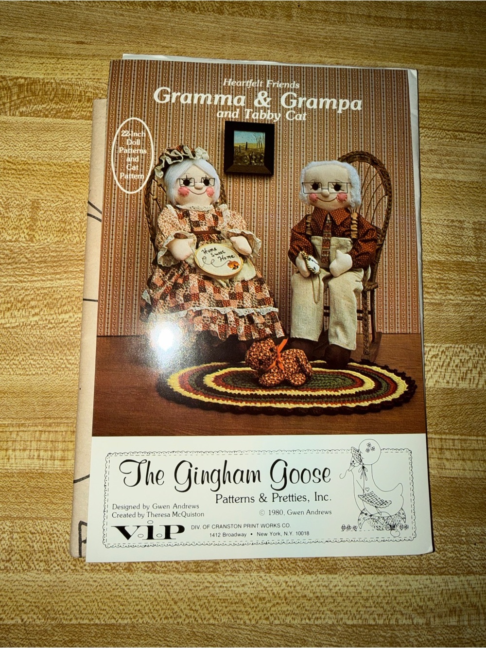 1980 Gramma & Grampa Doll Pattern sew pattern Book by The Gingham Goose